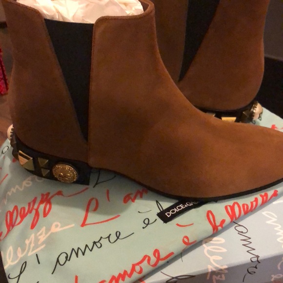 Sale New Authentic Dolce and Gabbana logo Boots - Picture 3 of 14